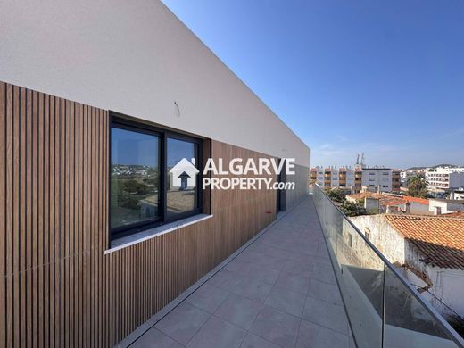 Apartment / Etagenwohnung in Loulé, Distrito de Faro