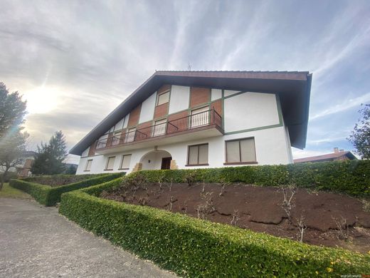Stadthaus in Larrabetzu, Biscaya
