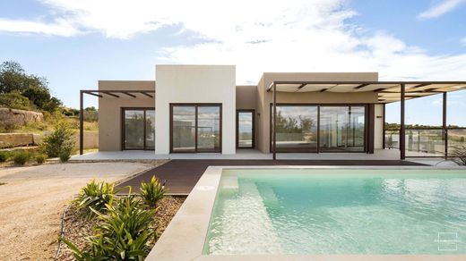 Willa w Estômbar e Parchal, Lagoa