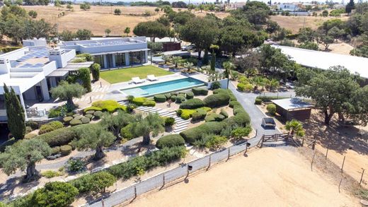 Villa a Porches, Lagoa