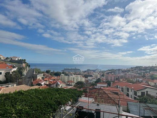 Villa en Funchal, Madeira