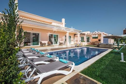 Villa à Albufeira e Olhos de Água, Albufeira