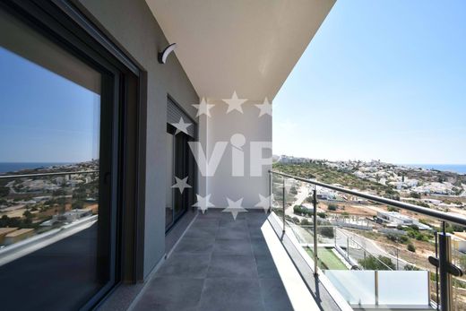 Apartment / Etagenwohnung in Albufeira e Olhos de Água, Albufeira