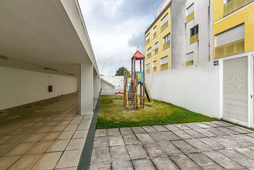 아파트 / Almada, Distrito de Setúbal