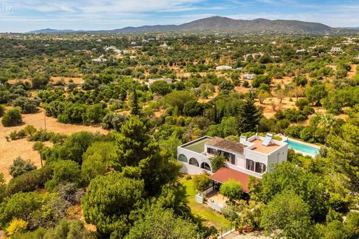 Villa in Moncarapacho e Fuzeta, Olhão