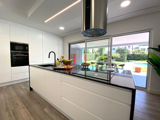 Villa in Almada, Distrito de Setúbal