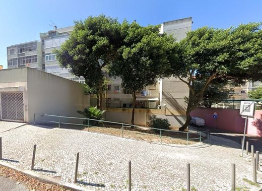 Terreno a Benfica, Lisbon