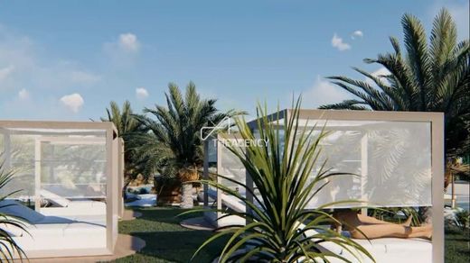 Apartment / Etagenwohnung in Alvor, Portimão