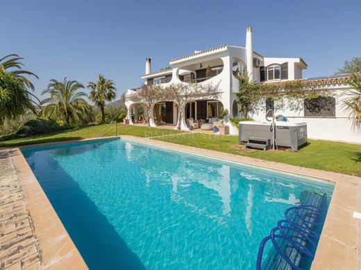 Villa in Moncarapacho e Fuzeta, Olhão