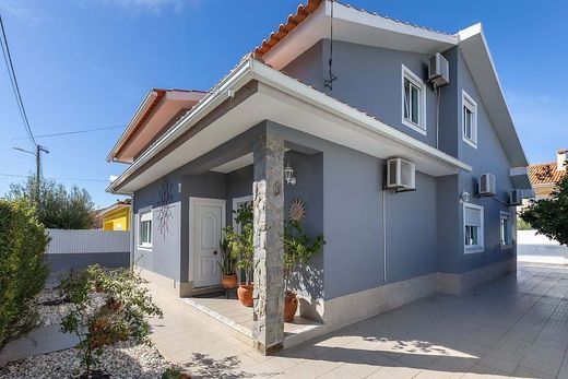 Villa in Quinta Do Conde, Sesimbra