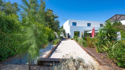 Villa in Almancil, Loulé