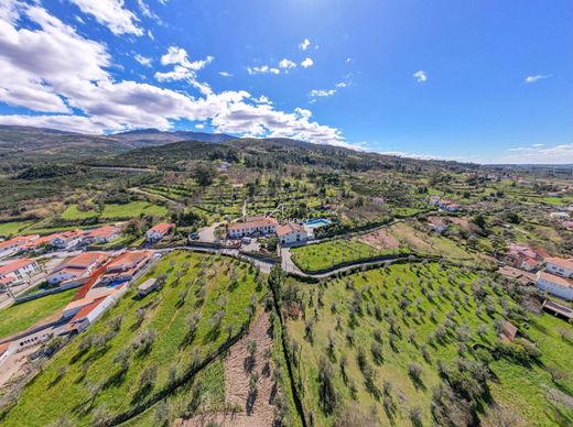 Rural or Farmhouse in Gouveia, Distrito da Guarda