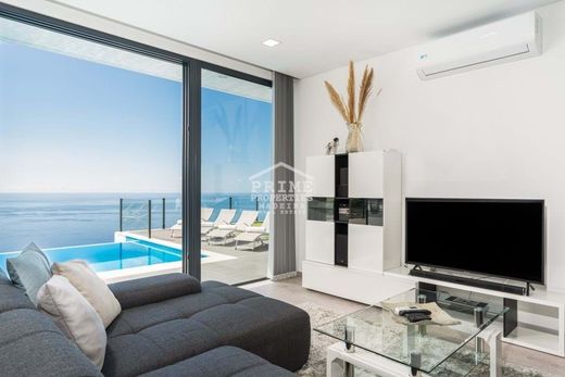 Villa in Calheta, Madeira