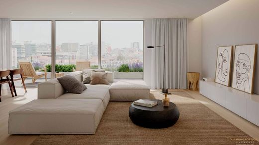 Apartment / Etagenwohnung in Lissabon, Lisbon