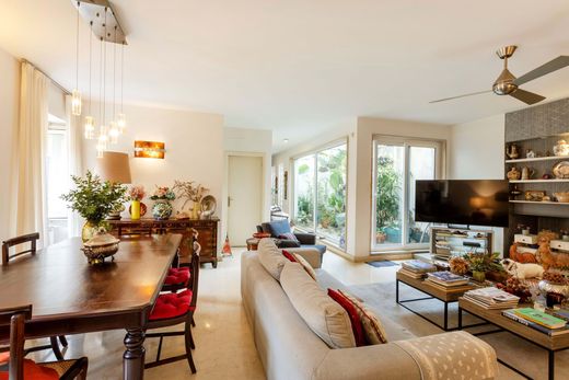 Villa a Lisbona, Lisbon