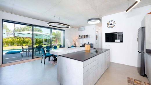 Villa in Almancil, Loulé