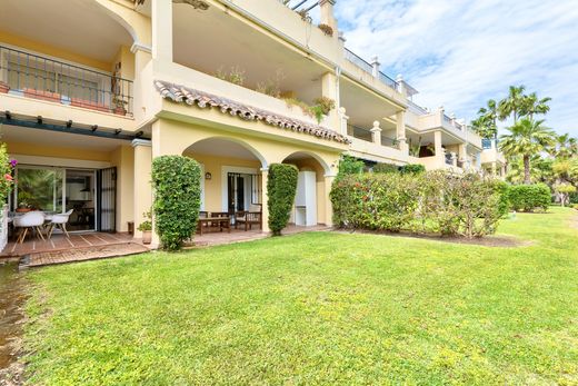 Apartment in Benahavís, Malaga