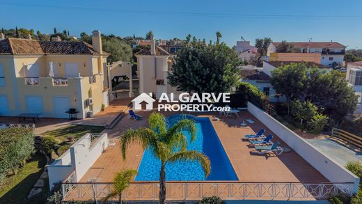 Villa a Almancil, Loulé