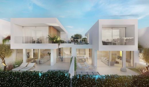 Townhouse in Faro, Distrito de Faro