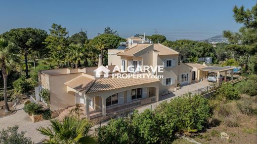 Villa in Almancil, Loulé