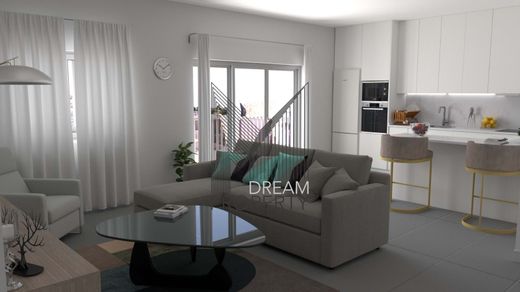 Apartment / Etagenwohnung in Loulé (São Clemente e São Sebastião), Loulé