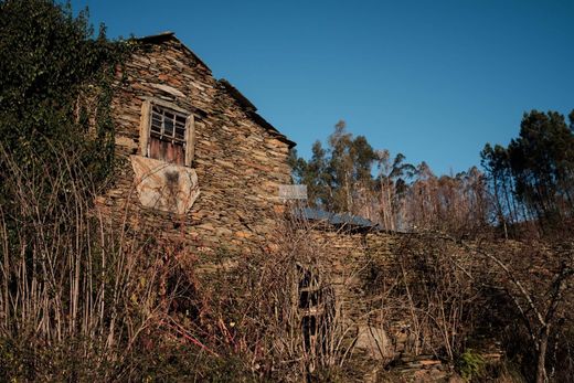 Участок, Arouca, Distrito de Aveiro