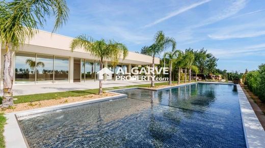 Villa in Almancil, Loulé