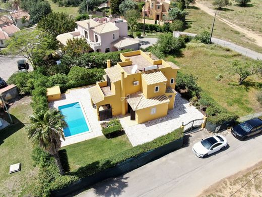 Villa Albufeira e Olhos de Água, Albufeira