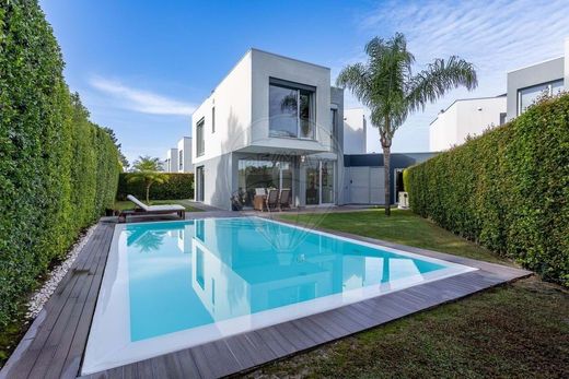 Villa in Almada, Distrito de Setúbal