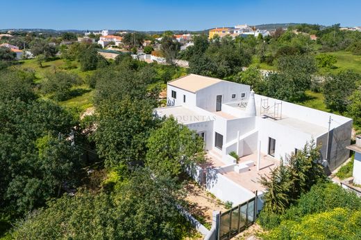 Villa a Loulé (São Clemente e São Sebastião), Loulé