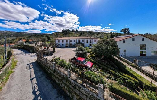 Rural or Farmhouse in Gouveia, Distrito da Guarda