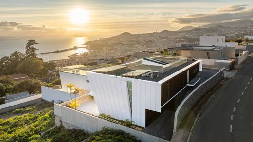 Funchal, Madeiraのヴィラ