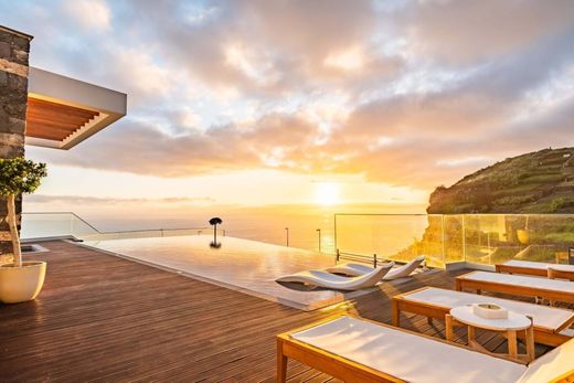 Câmara de Lobos, Madeiraのヴィラ