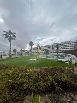 Apartment / Etagenwohnung in Alicante, Provinz Valencia