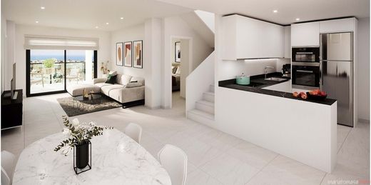 Apartment / Etagenwohnung in Alicante, Provinz Valencia