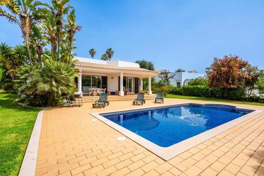 Villa in Albufeira e Olhos de Água, Albufeira