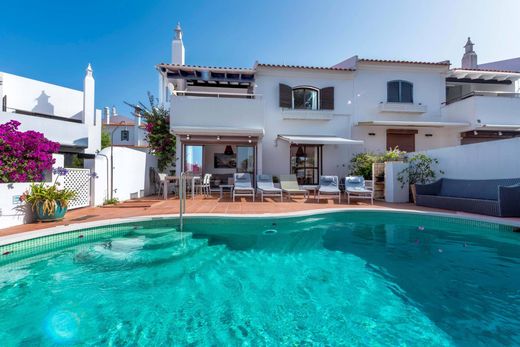 تاون هاوس ﻓﻲ Quinta do Lago, Loulé