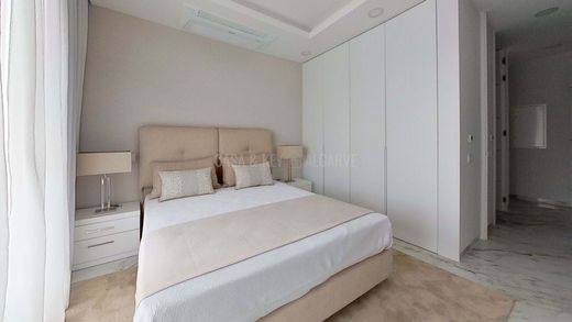 Apartment / Etagenwohnung in Lagos, Distrito de Faro