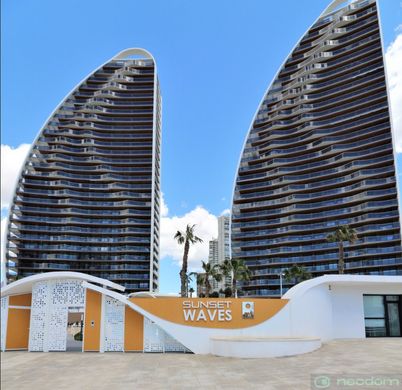 Apartment / Etagenwohnung in Alicante, Provinz Valencia