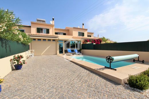 Villa - Armação de Pêra, Silves