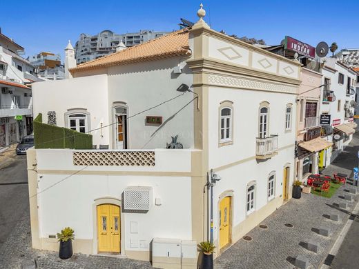 Dom miejski w Albufeira e Olhos de Água, Albufeira