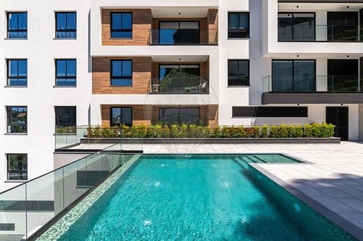 Apartment / Etagenwohnung in Funchal, Madeira