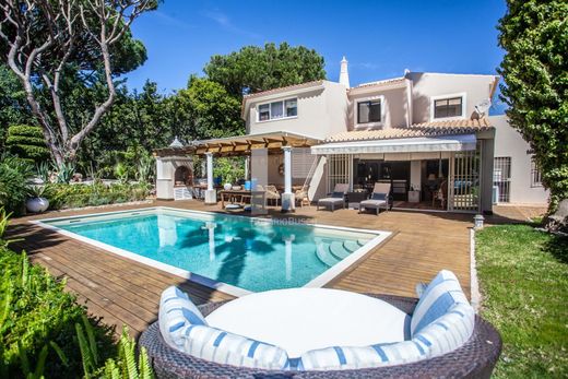 Villa in Almancil, Loulé