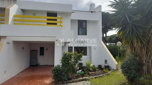 Villa in Vilamoura, Loulé