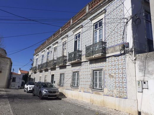 Villa Azambuja, Distrito de Lisboa