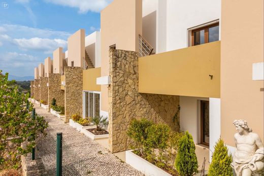 Villa in Mexilhoeira Grande, Portimão