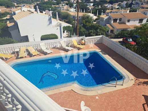 Villa in Albufeira e Olhos de Água, Albufeira