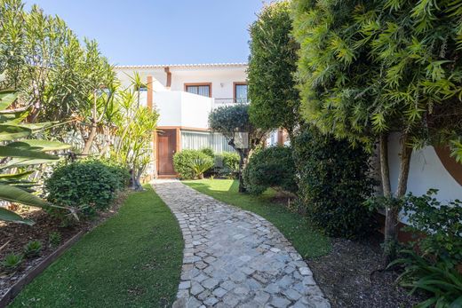 Townhouse in Almancil, Loulé