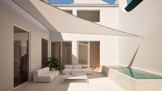 Apartment / Etagenwohnung in Santo António, Lisbon