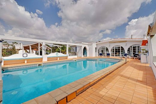 Villa in Santa Bárbara de Nexe, Faro